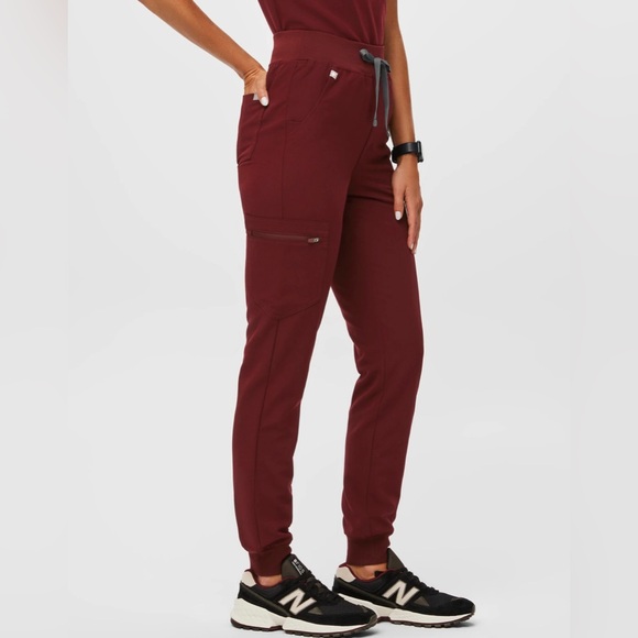 Figs burgundy high waist Zamora Jogger
Pants PO# 2443 - Picture 2 of 12